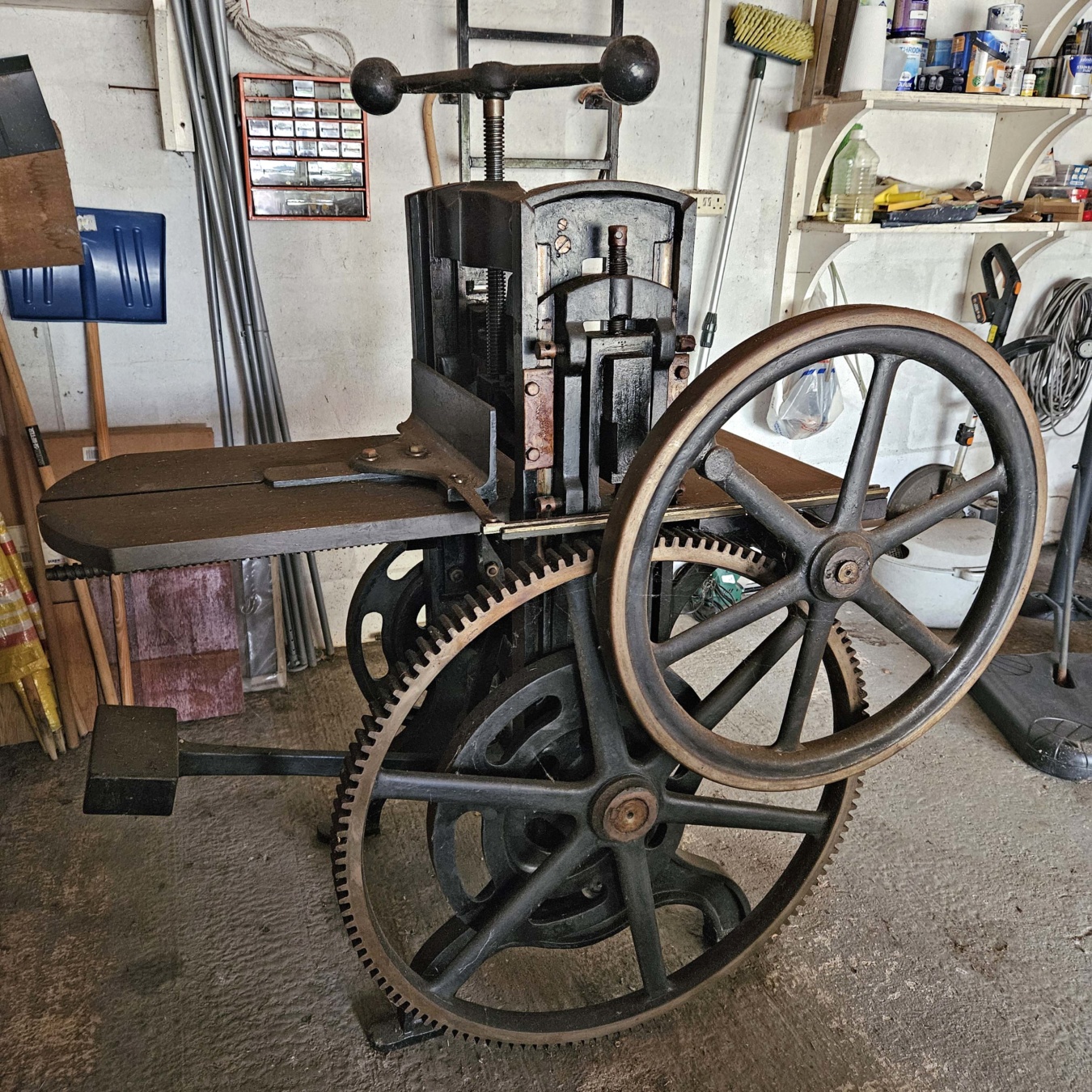 hughes-and-kimber-guillotine-for-sale